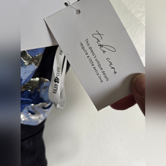 JULES &‎ CLEO (David's Bridal), Plunging Metallic Floral Brocade A-Line Dress, 6 - Picture 15 of 16